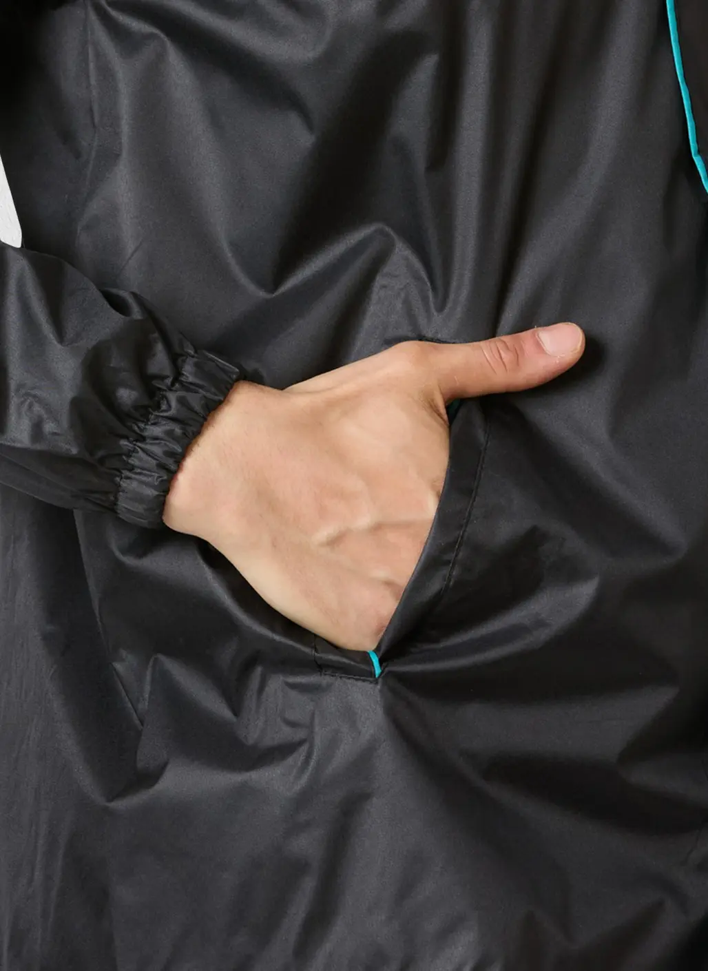 Black + Rama Green